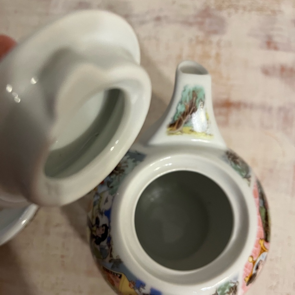 PAUL CARDEW 2012 Snow White Poisoned Apple Porcelain Teapot *England - Picture 7 of 11